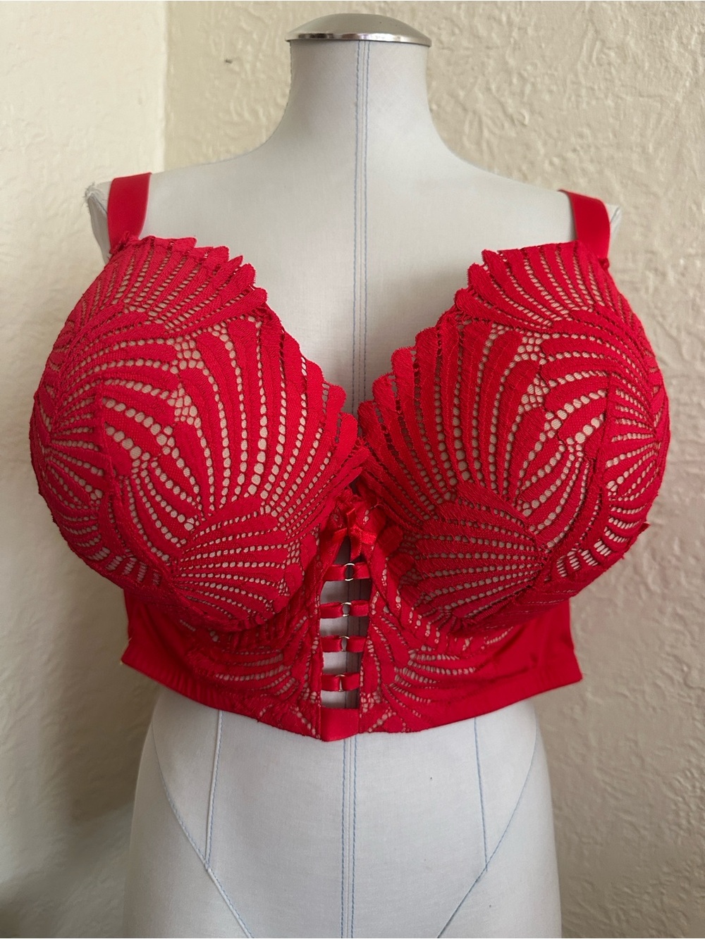 Cacique Lane Bryant Red Boost Plunge Lace Corset Bra Bustier 44F Gold Buckles
